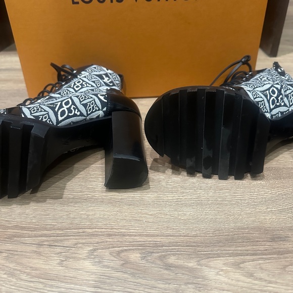 Louis Vuitton Star Trail Monogram Black Lace-Up Boots 39 - Picture 7 of 10